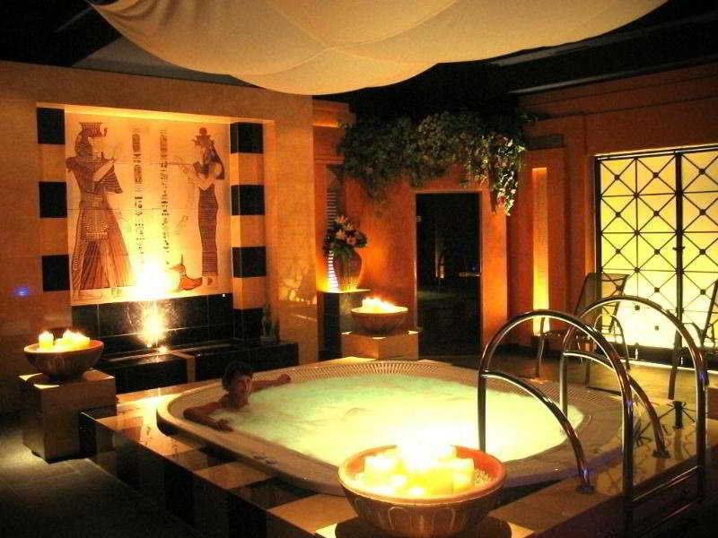 Hotel Falko Rumia Esterno foto